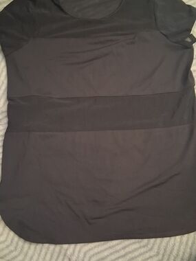Fabletics Black Short Sleeve Scoop Neck Tee